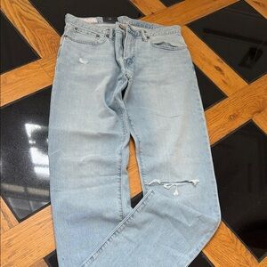 GAP Men's Relaxed Light Blue Jeans